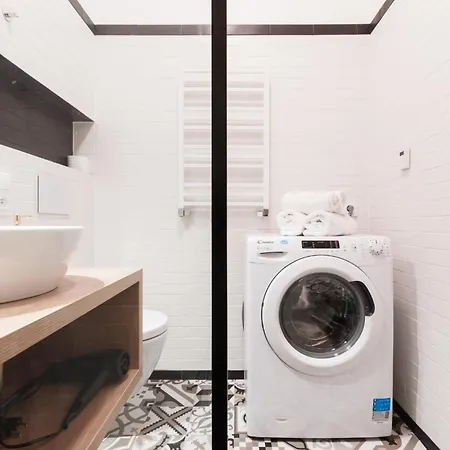 Lejlighed Days - Art Deco Near Main Train Station *